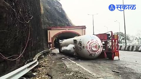 Mumbai Pune Expressway Accident