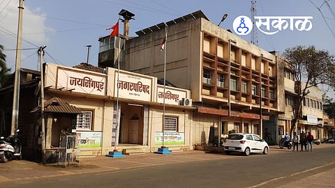 Local leaders and party workers