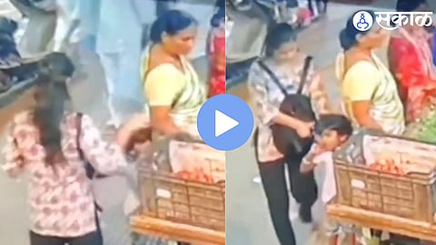 Viral Video : अवघ्या दोन सेकंदांत चोरली चिमुकलीच्या गळ्यातील चैन, तरुणीची हातचलाखी पाहून तुमचाही विश्वास बसणार नाही, व्हिडिओ व्हायरल