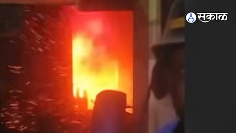 Dombivli Basement Fire Sparks Panic: 29 Bikes Burnt, 5 Injured in Early Morning Mumbai Incident