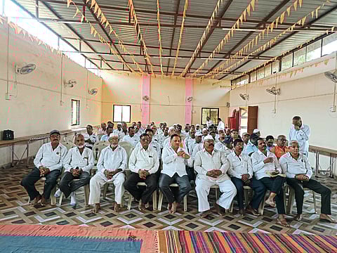 दौंडज येथे एस. टी. सेवानिवृत्त चालक-वाहकांचा मेळावा