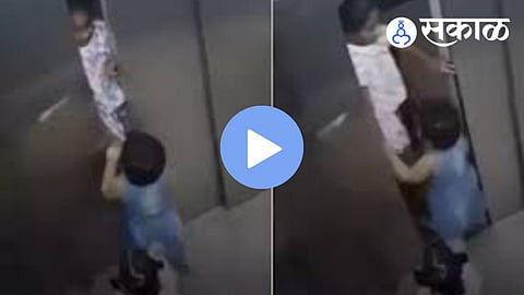 Young brave girl uses her body to block faulty lift doors, preventing two small children from getting trapped alone inside