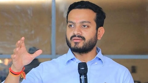 Former Mayor Accused of Exploiting Woman Under Pretext of Job Offer