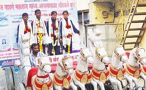 इस्रोहून परतले विद्यार्थी