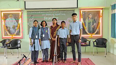 संस्कार गायन स्पर्धेत
श्रीराम विद्यालयाचे यश