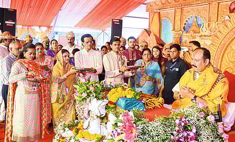 शिरूरमध्ये शिव महापुराण कथा सोहळा