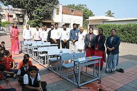 मलकापूर बेंच देणगी