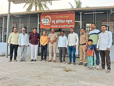 माझी शाळा, माझा अभिमान” : पवारवाडीतील माजी विद्यार्थ्यांचा आदर्शवत पुढाकार