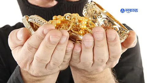 Police investigating the scene o