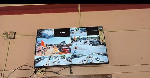 ग्रामपंचायत निधी आणि लोकवर्गणीतून महूद येथे सीसीटीव्ही यंत्रणा कार्यान्वित ; महूद ग्रामपंचायतचा सुरक्षिततेसाठी मास्टरस्ट्रोक