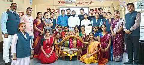 भूगावला ग्रंथदिंडी, काव्यवाचन, पुस्तके भेट