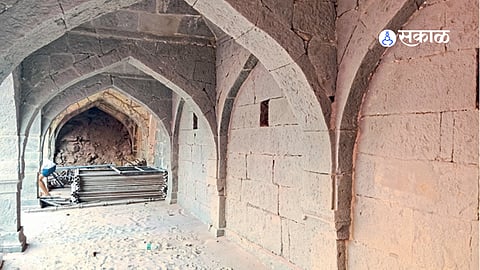 Restoration and sand-blasting