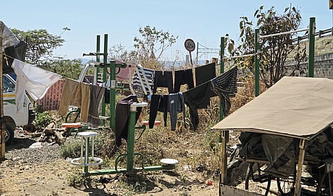 सारोळा येथे खुल्या व्यायाम साहित्याची दुरवस्था