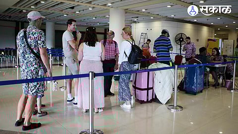 International flight cancellations war impact