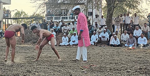 भूगावकरांनी जपली रेवड्यांवरील कुस्त्यांची परंपरा