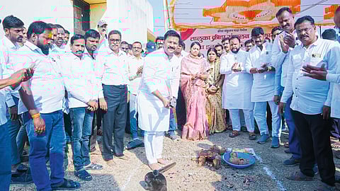 माढयातील क्रीडा संकुलसाठी तीन कोटी निधी मंजूर - आमदार अभिजीत पाटील