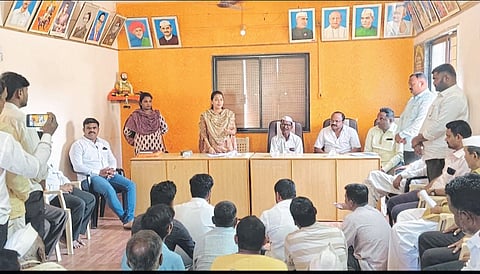 पंढरपूर तालुक्यात खासदार प्रणिती शिंदे यांचा ग्रावभेट दौरा