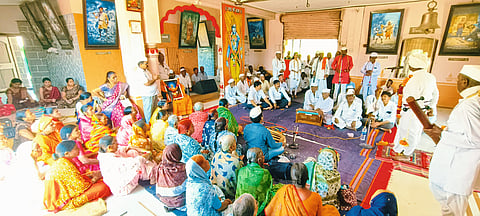 वाल्हेत टाळ, मृदंगाचा गजर