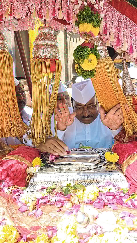 तुकोबारायांच्या नामघोषात देहूनगरी तल्लीन