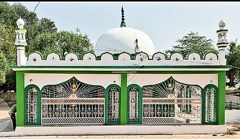 हिंदू -मुस्लिम ऐक्याचे प्रतीक पीरसाहेब दर्गा