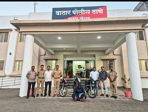 वाठार स्टेशन: दोन लाख वीस हजार रुपये किमतीच्या तीन चोरीच्या मोटार सायकल वाठार पोलिसांकडून जप्त.