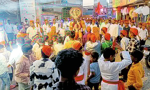 छत्रपतींच्या जयंतीनिमित्त चासमध्ये पारंपरिक उत्सव