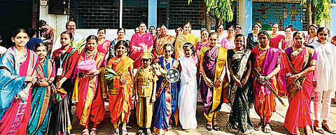 विद्यार्थीनी, पालक व शिक्षिकांसाठी विविध स्पर्धा