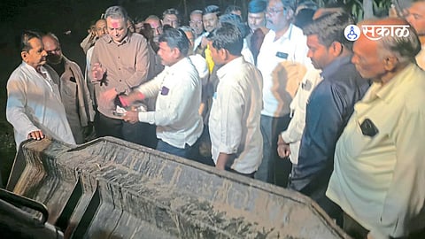 Samruddhi Factory Builds 205 km Farmer Roads in Ghansavangi