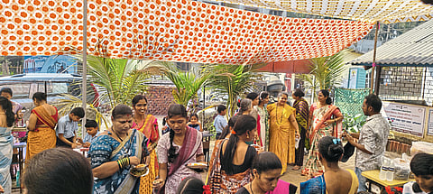 मराठी शाळेत अवतरली खाद्यजत्रा