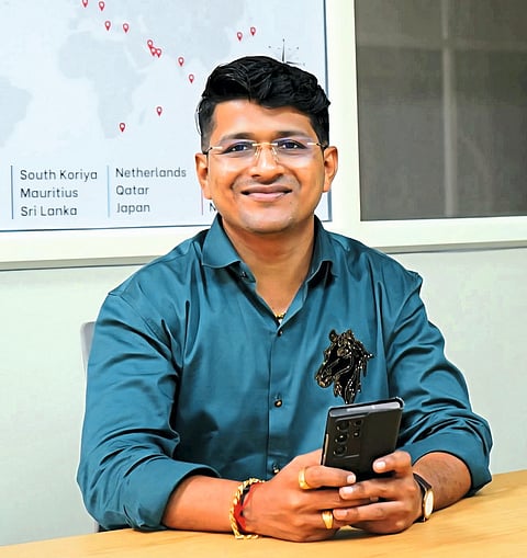 गणेशमूर्ती निर्यात संकटात