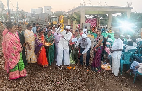 मायणीत चौंडेश्वरी देवीच्या मंदीर बांधकामाचा शुभारंभ