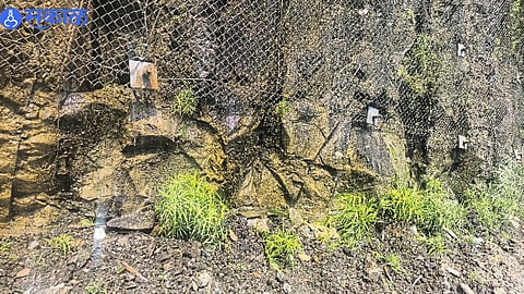 Commuters at Risk as Rock Seepage Raises Landslide Concerns in Pune