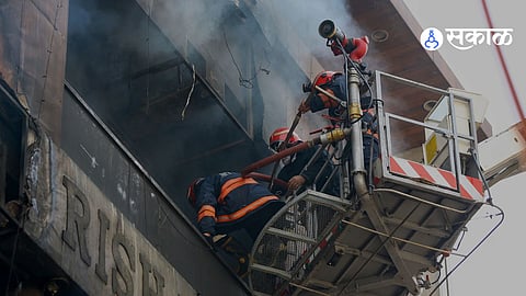 Delhi Shocker: 9 Killed in Deadly Fire, 3 Children Among Victims; Two Jump to Escape