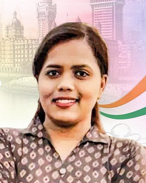 लोकसेवा आयोगाच्या परीक्षेत प्राची कोळी हिचे यश