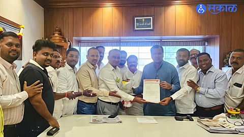 Anupam Kulkarni and Suraj Shelke after being appointed to key posts in Shiv Sena Sudhagad.