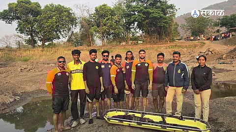 Successful Rescue of 4.5-Foot Crocodile from Public Lake