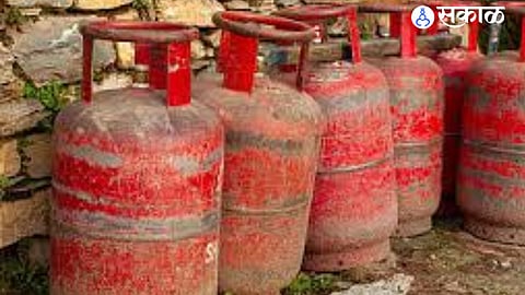 Gas Supply Issue Disrupts Study Routine of Competitive Exam Students in Satara