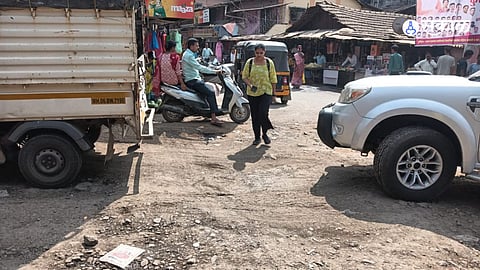 Infrastructure Neglect: Massive Pothole in Pali’s Hataleshwar Chowk Pose Risk