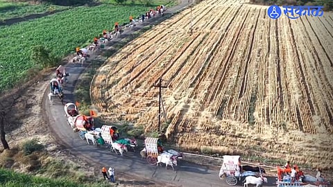 Phaltan Celebrates Kavadi Tradition with Chant of Mahadev