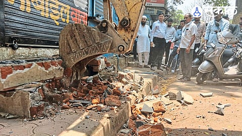 Hawkers Urge Authorities for Organized Zones in Karad