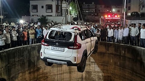 Nashik Dindori accident kills 9 from same family