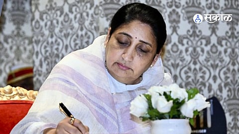 Sunetra Pawar visits key religious and memorial sites in Baramati before filing her nomination for the assembly by-election, continuing the Pawar family’s political legacy.