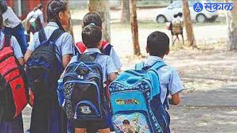 Students struggle in Parli schools as facilities fall short despite official orders.