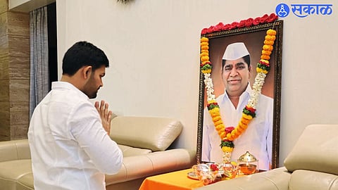Supporters gather in Burhanagar, recalling Kardile and expressing strong electoral backing.