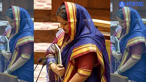 Dr. Jyoti Waghmare takes oath in Rajya Sabha in Savitribai Phule attire, holding the Constitution.