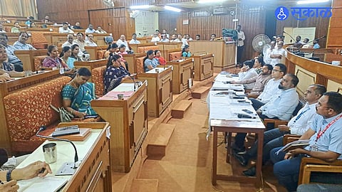 Gunthewari Proposals Stuck in Solapur; Officials Asked to Explain Delay