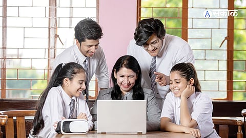 "स्थूलाकडून सूक्ष्माकडे नेणारे खरे शिक्षण!" प्राचार्य डॉ. मिलिंद नाईक यांनी उलगडला पंचकोश विकसनाचा मार्ग.