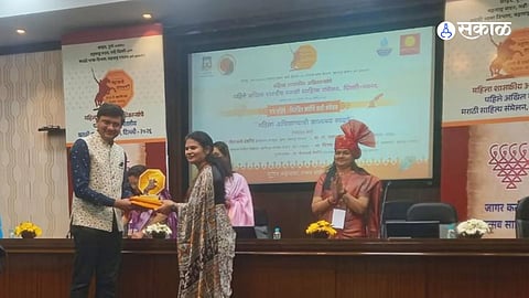 देशाच्या राजधानीत प्रथमच 'सरहद' आणि महाराष्ट्र शासनाच्या संयुक्त विद्यमाने महिला शासकीय अधिकाऱ्यांसाठी हे विशेष साहित्य व्यासपीठ उपलब्ध करून देण्यात आले.