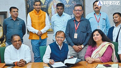 Bharat Petroleum partners with Sai Sansthan for solar energy project in Shirdi under CSR initiative.