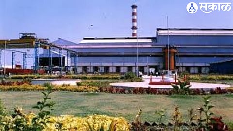 Questions raised as only a few sugar mills face action despite ₹400 crore dues in Solapur.